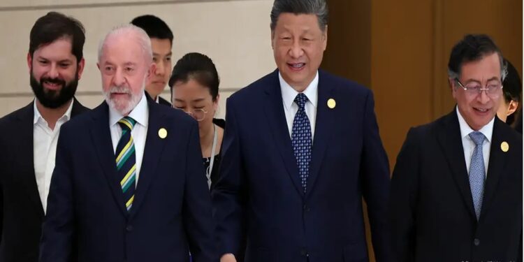 Lula da Silva se reúne con representantes chinos en el marco del foro de la Celac