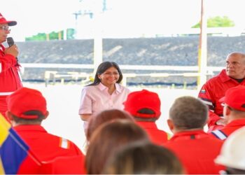 Vicepresidenta Delcy Rodríguez supervisa procesos productivos (+Zulia)