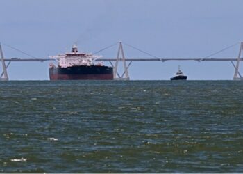 Unos 7 tanqueros esperan en el Lago de Maracaibo para cargar petróleo según AFP