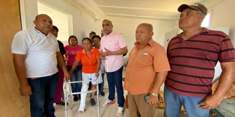 Alcalde Alenis Guerrero entregó equipos de movilidad a través del programa social «Dr. Manuel Morales Báez”