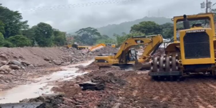 Atienden familias incomunicadas en el estado Táchira