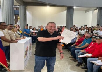 ¡Desde el CNE! Gian Carlos Di Martino inscribe su candidatura a la Alcaldía de Maracaibo