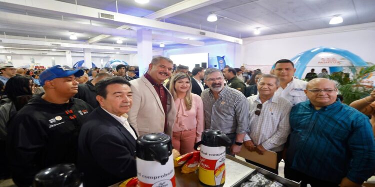 Gobernador Luis Caldera anuncia la instalación de la mesa de caficultura regional