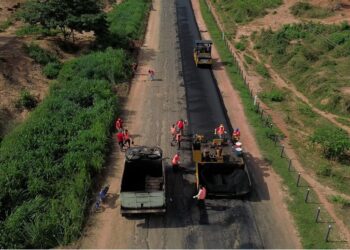 Se iniciaron los trabajos de rehabilitación en la Machiques Colón || 35 kilómetros con 80 toneladas de asfalto