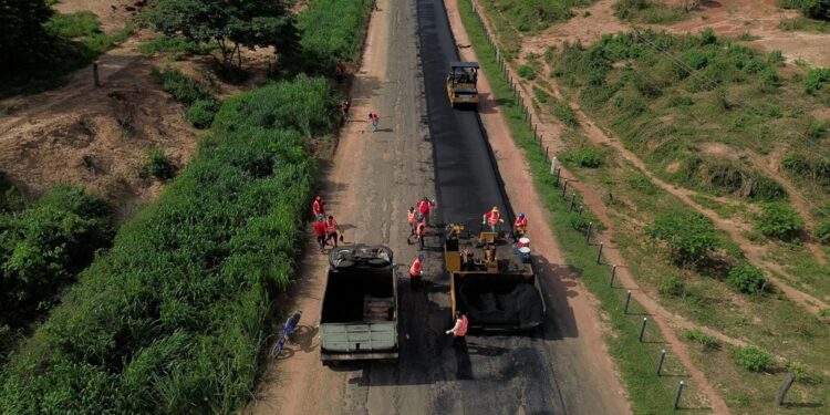Se iniciaron los trabajos de rehabilitación en la Machiques Colón || 35 kilómetros con 80 toneladas de asfalto