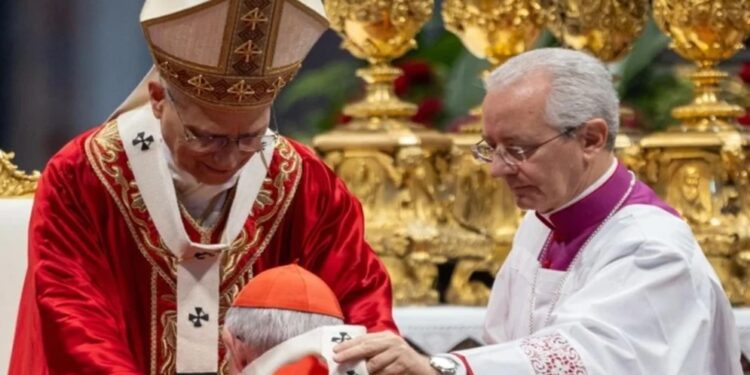 Estos arzobispos venezolanos reciben los Sagrados Palios de manos del papa León XIV (+Video)