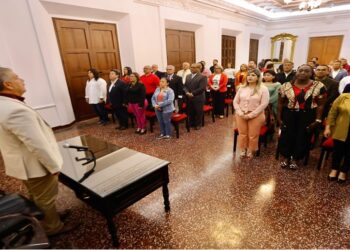 Gobernador Luis Caldera anuncia integrantes de su gabinete ejecutivo