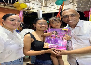 Alenis Guerrero y primera dama reinauguraron Parque Modelo Infantil en el marco del Día del Niño