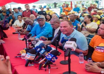 Siete sindicatos de la Alcaldía de Maracaibo manifestaron su apoyo al candidato Gian Carlo Di Martino