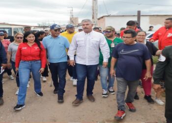 Gobernador Caldera en Lagunillas realiza despliegue territorial ¡Atención en salud y servicios públicos!