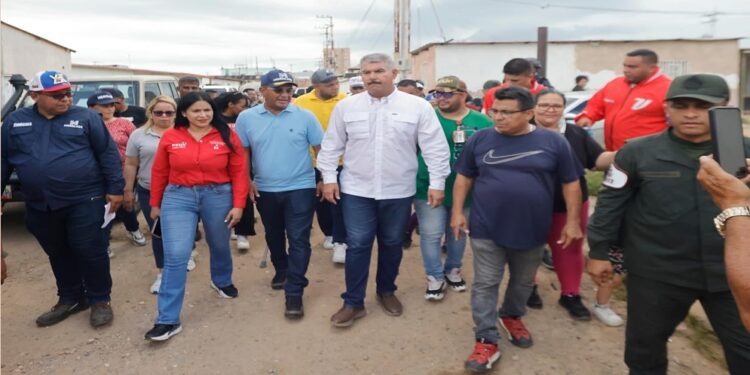 Gobernador Caldera en Lagunillas realiza despliegue territorial ¡Atención en salud y servicios públicos!