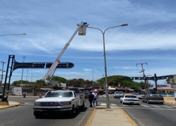¡TRAS CUATRO AÑOS DE OSCURIDAD! Avenida 40 de San Francisco contará nuevamente con alumbrado público
