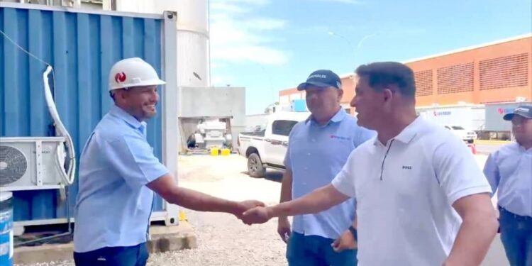 Inspeccionan operatividad de Termozulia para reforzar servicio eléctrico