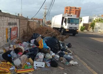 ¡MANOS A LA OBRA! Reactivada recolección de basura en Maracaibo (+FOTOS)