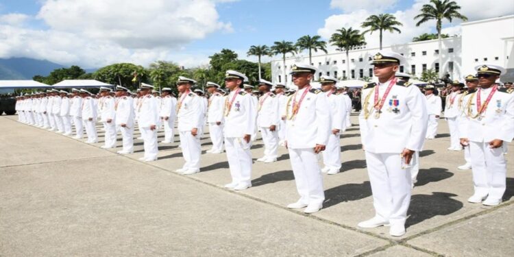 Presidente Nicolás Maduro otorga ascenso militar conjunto a oficiales de la FANB