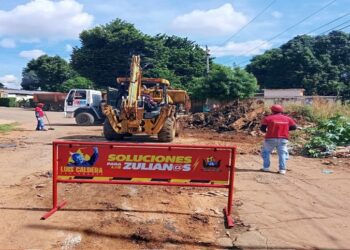 Plan de saneamiento se despliega en la cañada Guanábana en la parroquia Luis Hurtado Higuera
