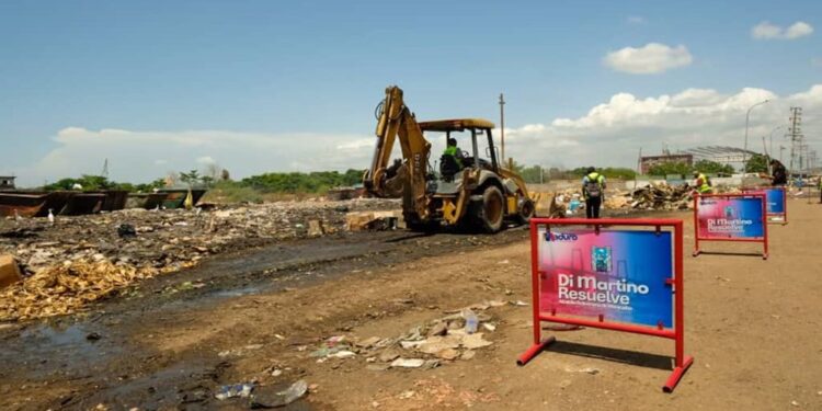 Alcalde Di Martino: “En el Mercado Las Pulgas recolectamos mil toneladas de basura en dos días”