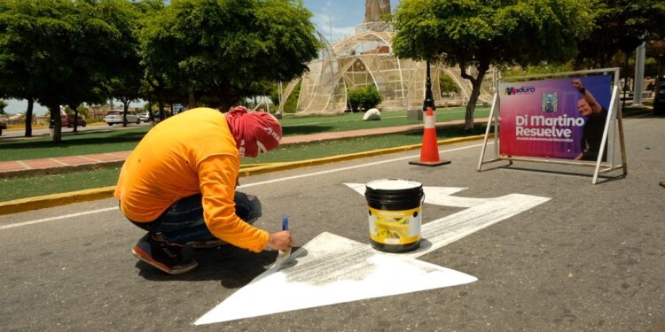 Plazas de Maracaibo comienzan a mostrar una nueva cara llena de luz