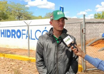 Falcón: más de 400 familias del municipio Democracia reciben suministro de agua potable por la red de tuberías