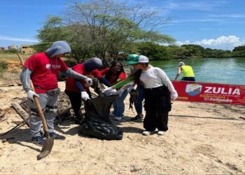 ¡Zulia limpia sus playas! La Gobernación celebra el Día Mundial de las Playas con una jornada de saneamiento