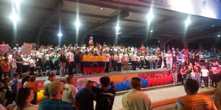 Maracaibo se desborda de fe: Más de 3.500 personas marcharon por la paz