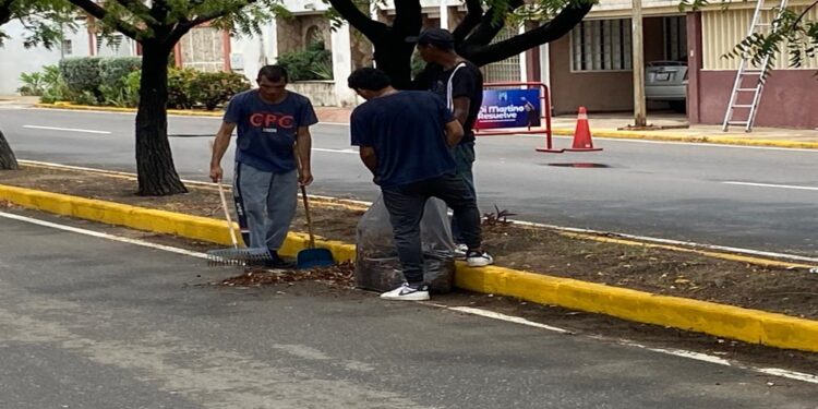 ¡Renovada! La Plaza Danelo Badell de La Pícola luce limpia y alumbrada en Maracaibo