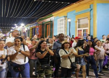 Retreta en la Calle Carabobo: Un derroche de música, color y diversión