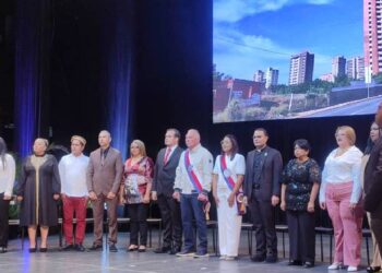 Maracaibo celebra 496 años con solemne sesión en el Teatro Baralt