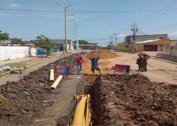 Sustitución de la red de aguas servidas se realizó en 18 de Octubre