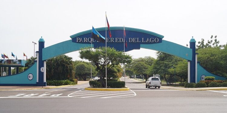 Alcaldía de Maracaibo avanza en un 80% con trabajos de recuperación en el parque Vereda del Lago