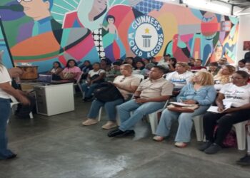 ¡Participan 55 líderes comunitarios! Alcaldía de Maracaibo impulsa el estado comunal capacitando promotores sociales