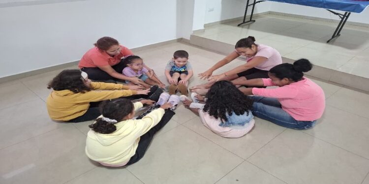 Danzarte promueve el Arte Terapia en familias oncológicas