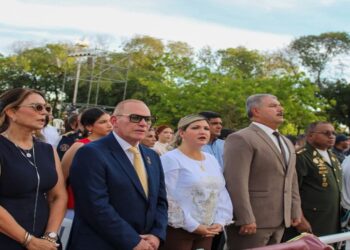 ¡Solemne Bajada! Más de 60 mil feligreses recibieron a su patrona Virgen de Chiquinquirá