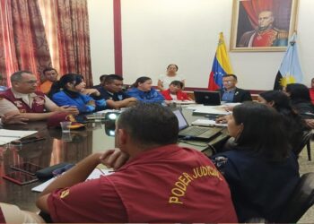 CLEZ debate con el Frente Preventivo del MIJP el Proyecto de Ley de Prevención, Seguridad Ciudadana y Defensa