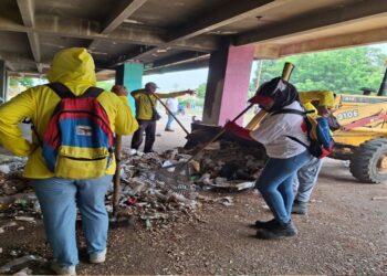Saneamiento en la Casa del Deporte: La Alcaldía de Maracaibo ejecutó una jornada de limpieza