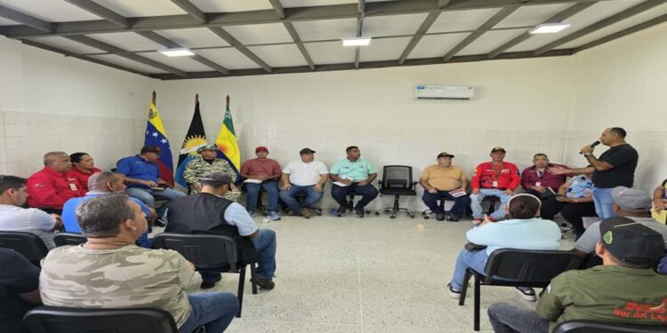 Productores y autoridades se unen para fortalecer la producción en Francisco Javier Pulgar