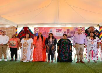 Sesión solemne: Preservar idiomas, usos y costumbres como legado de Resistencia Indígena