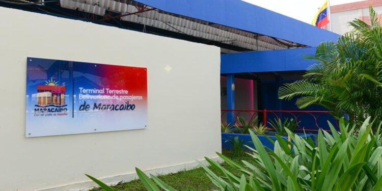 Alcalde Di Martino inauguró trabajos de rehabilitación del terminal de pasajeros de Maracaibo