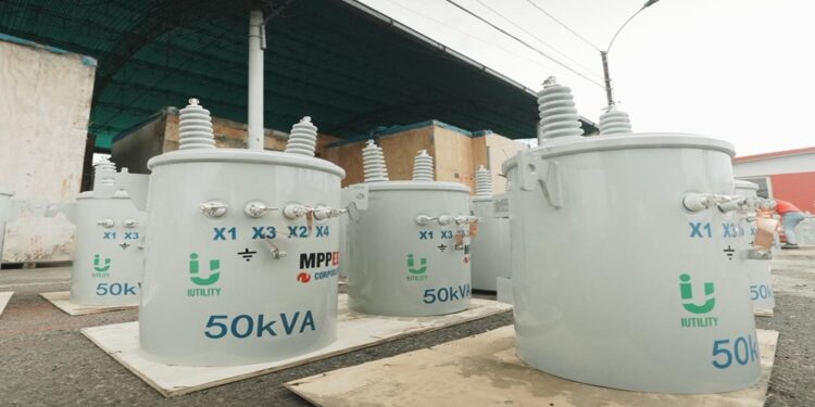 Sistema eléctrico regional se fortalece con la entrega de 100 transformadores