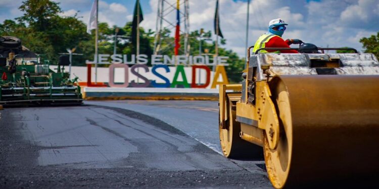 Gobernador Caldera arranca Plan Estadal de Vialidad en el municipio Jesús Enrique Lossada ¡Dos grandes vías!
