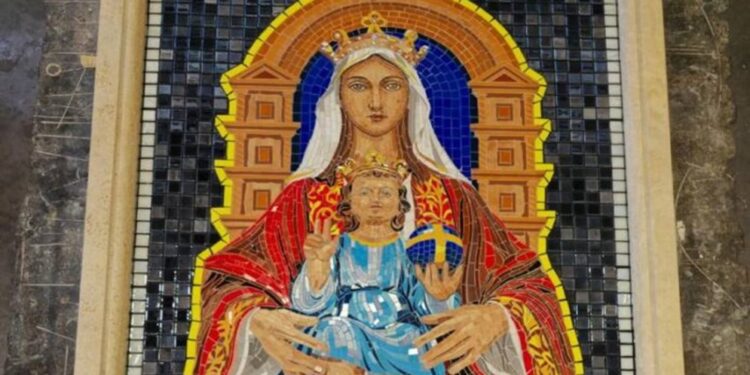 Develan en el Vaticano mosaico de 16.000 piezas de la Virgen de Coromoto (+Video)