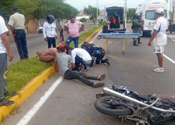 Accidente en la avenida El Milagro deja varios heridos ante imprudencia de motorizado ebrio