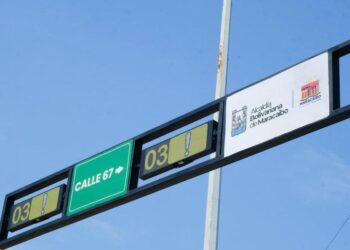 Alcaldía de Maracaibo instala nuevos semáforos digitales en 15 intersecciones de la avenida Bella Vista
