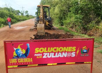 Gobernación del Zulia rehabilita 8 kilómetros de vialidad en el sector La Tigra del municipio Mara