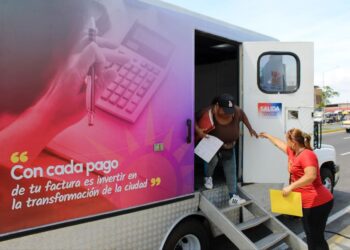 Alcaldía de Maracaibo inició jornada de registro y cobro de tributos en el Callejón de los Pobres