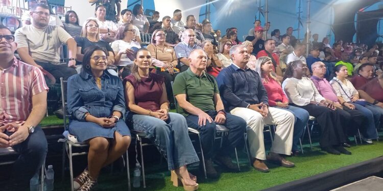 Alcalde Di Martino: “La Feria de La Chinita es un atractivo turístico mundial”