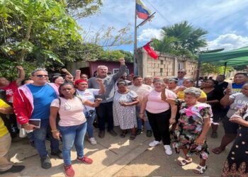 Gobernador Caldera acompaña la conformación de los Comités Bolivarianos de Base Integral