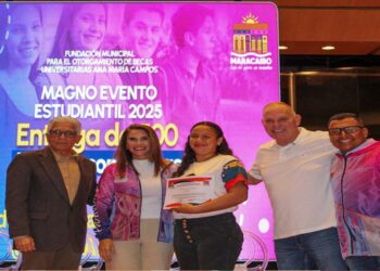 Alcalde Di Martino: «Como gestión humanista reactivamos las becas»