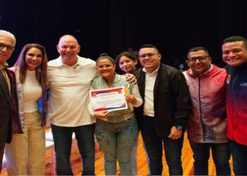 ¡20 años inactivas! Alcaldía de Maracaibo impulsa 500 estudiantes con becas “Ana María Campos”
