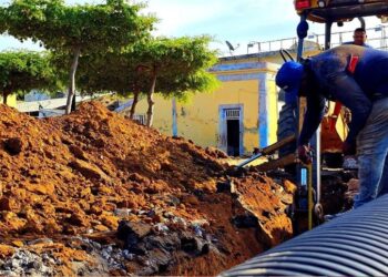 Solución en Santa Lucía: Culminan trabajos de colector de 80 metros en el Boulevard